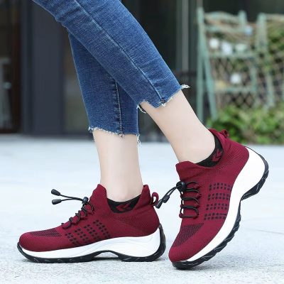 Women Walking Trainers Fashion Fly Weaving Sock Sneakers Breathe Comfortable Nursing Shoes Casual Platform Loafers Non-Slip