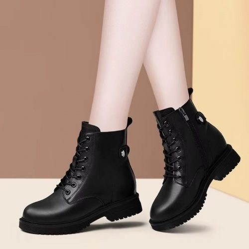 Martens Boots Women Autumn and Winter New Black Thick Soled Ankle Boots British Wind Plus Velvet Biker Boots