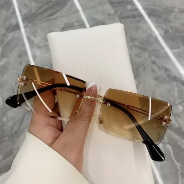 Vintage Fashion New Sunglasses Rimless Frameless Rectangle Shades Gradient UV400 Summer Traveling Sun Glasses for Women 1