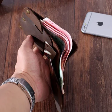 Fashion PUNK Handmade Crazy Horse Genuine Leather Wallet Men Money clip Short Wallet Bag Stud male Purse Card Holder Wallet 6