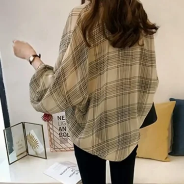 Fashion Casual Thin Chiffon Loose Batwing Sleeve Plaid Women Shirt 2022 Office Lady All-match Lapel Button Oversize Woman Blouse 3