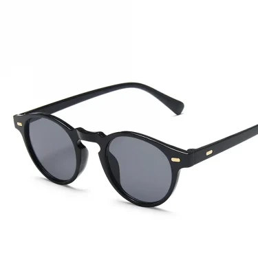 Fashions 2025 Oval Small Sunglasses Clear Classic UV400 Sun Glasses Trends Female Transparent Shades For Women 2