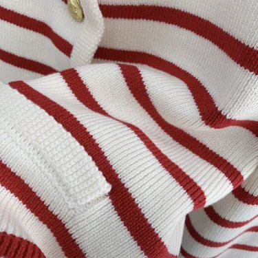 Autumn and winter Korean contrasting striped knitted cardigan women's winter single -row metal buckle pocket sweater cardigans 5