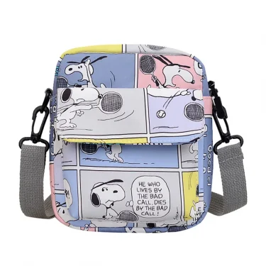 In the spring of the new cartoon corner creature Snoop shoulder diagonal handbag is in stock. 5