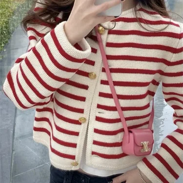 Autumn and winter Korean contrasting striped knitted cardigan women's winter single -row metal buckle pocket sweater cardigans 4