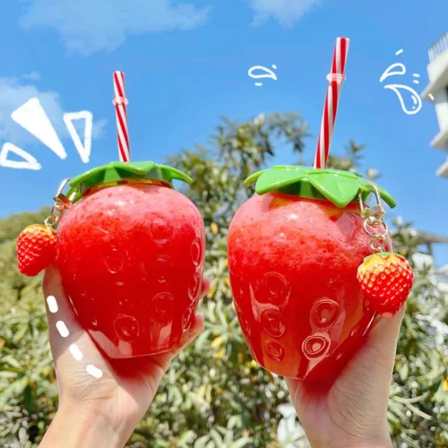 500ml PET Strawberry Shaped Children's Straw Mug Clear Strawberry Juice Mug Cold Water Mug Photography Accessories 1