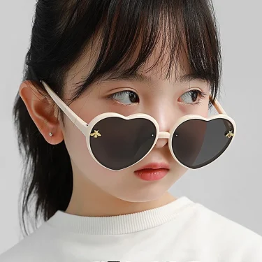 Fashion Heart Kids Sunglasses Children Retro Cute Pink Cartoon Sun Glasses Frame Girls Boys Baby Sunglasses UV400 Eyewear 3