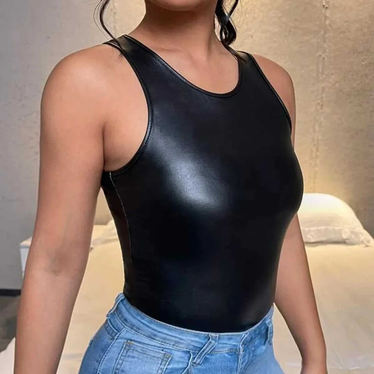 Sexy Y2K Black Leather Crop Top Ladies Slim Tank Tops Summer Vest Femme Fashion Club Party Wear Tanks Women Clothing 5