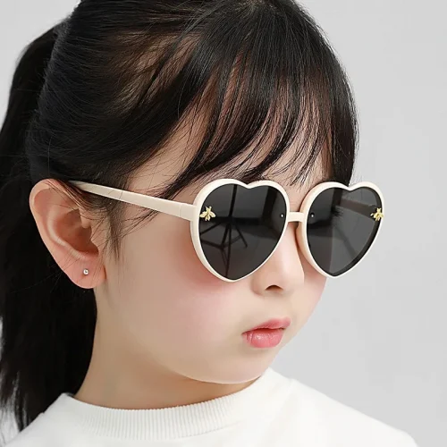 Fashion Heart Kids Sunglasses Children Retro Cute Pink Cartoon Sun Glasses Frame Girls Boys Baby Sunglasses UV400 Eyewear 1