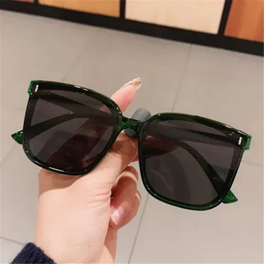Retro New Sunglasses Men Women Popular Square Sun Glasses Ladies Black Eyeglasses Driver Goggles UV400 Gafas De Sol 2