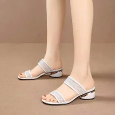 Women Slippers Summer Women's Fashion Low Heel Square Head Open Toe Outdoor Beach Sandals Mujer Size 35-43 2