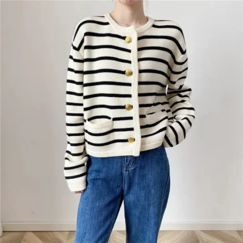 Autumn and winter Korean contrasting striped knitted cardigan women's winter single -row metal buckle pocket sweater cardigans 1