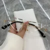 TT