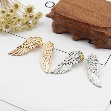 Fashion Punk Style Alloy Wings Brooch Collar Needle Personality Men And Women Wing Badge Collar Needle Party Jewelry Gift 3