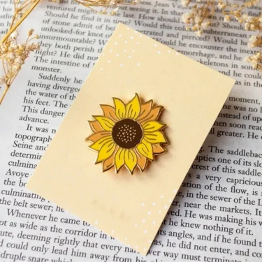 Sunflower Enamel Pin Beautiful Flower Badge Brooch for Jewelry Accessory 1