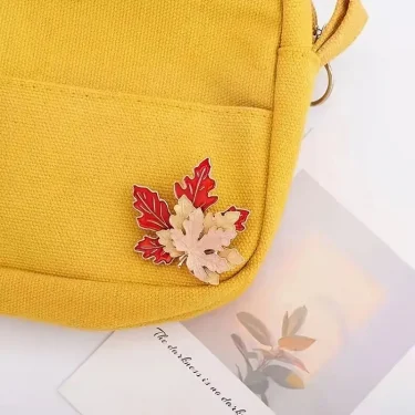 Trendy Red Maple Leaf Metal Brooches For Women Men Crystal Plant Brooch Party Birthday Winter Jewelry 3