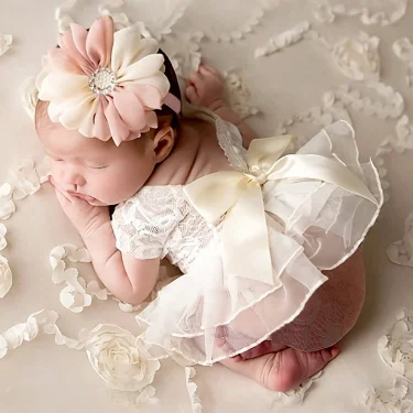 Ylsteed Newborn Lace Romper with Pearl Headband Infant Photo Props Newborn Girl Photo Shooting Outfits Baby Girl Big Bow Romper 1