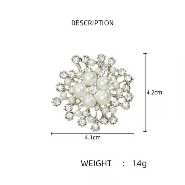 Trendy Classic Elegant Crystal Brooches Pearl Rhinestone Clothing Brooch Luxury Metal Lapel Pins For Lady Wedding Jewelry Gifts 4