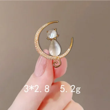 Fashion Pearl butterfly Rhinestone Brooches For Women Elegant Metal Fixed Clothing Pins Daily High-end Jewelry wholesale 3
