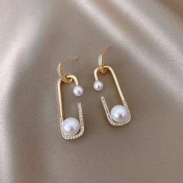 2025 New Design Pearl Square Geometric Pin Dangle Earrings for Women Fashion Korean Jewelry Luxury Girls Party Ear Jewelry 5