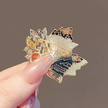 Rinhoo Full Zircon Double Red Plant Leaves Maple Brooches For Women Crystal Leaf Buckle Pins Badge Party Jewelry Gift 6