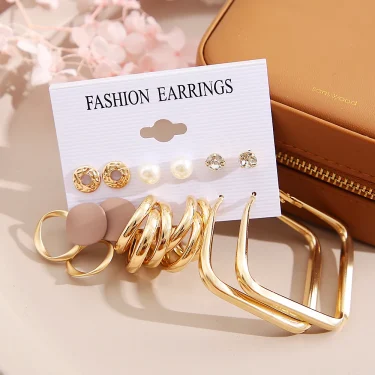 Vintage Gold Plated Earrings Set Metal Pearl Heart Twist Geometric Hollow Hoop Earrings For Woman 2024 Fashion Jewelry Gifts 4