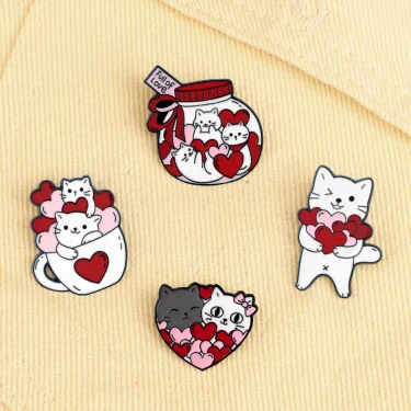 Romantic Candy Cats Brooch for Couples Cute 'Full with Love' Kitties Wink Enamel Pin Cartoon Animal Badge Valentine's Day Gifts 3