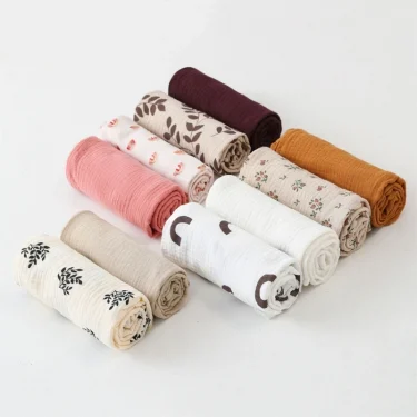 Cotton Swaddle Blanket Baby Blanket Solid Color Floral Print Muslin Diaper Swaddle New Born Crinkle Fabric Born Stroller Cover 2