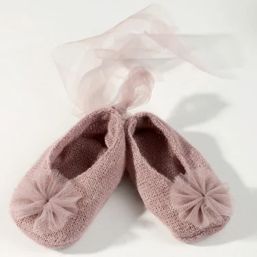 Ylsteed Newborn Girl Photography Outfits(Romper+Hat+Shoes) Baby Lace Romper with Match Hat and Mini Shoes Infant Posing Props 6
