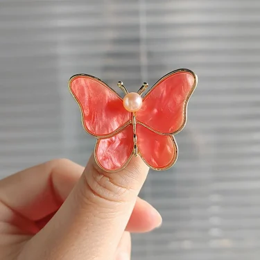 2025 Fritillary Butterfly Brooch Women's premium feeling niche Pearl pin corsage suit jacket brooch accessory 3