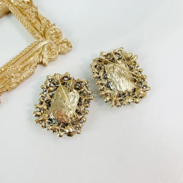 EASYA 2025 New Rhinestone Gemstone Shape Woman Clothes Brooch Classic Wedding Party Dress Crystal Accessories 4