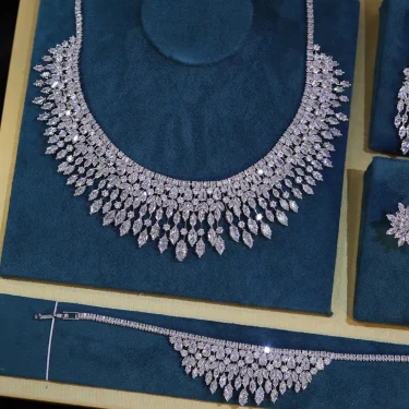 Fashion White 5A CZ Zirconia Leaf Earring Necklace for Women Bridal Weddings Jewelry Set Bijoux Femme Ensembl 6