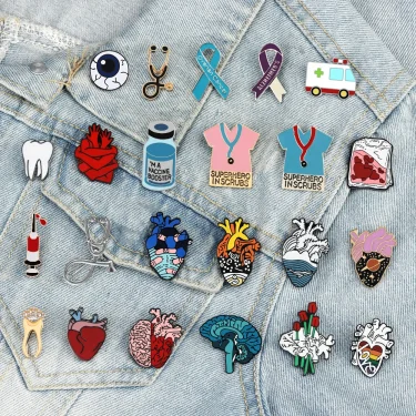 30 Styles Medical Enamel Brooch Syring Heart Stethoscope Pins for Nurse Doctor Cartoon Lovely Backpack Lapel Badge Jewelry Gifts 2