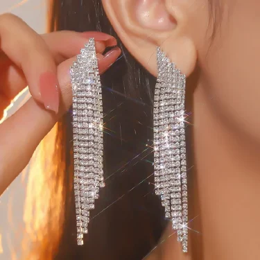 Fashion Long Tassel Crystal Drop Earrings for Women Shine Silver Color Rhinestone Dangle Earring Wedding Party Jewelry 2