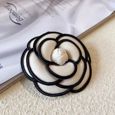 Korean Fashion Fabric Camellia Flower Brooch Pins for Women Crystal Elegant Corsage Wedding Brooches Jewelry Accessories 3