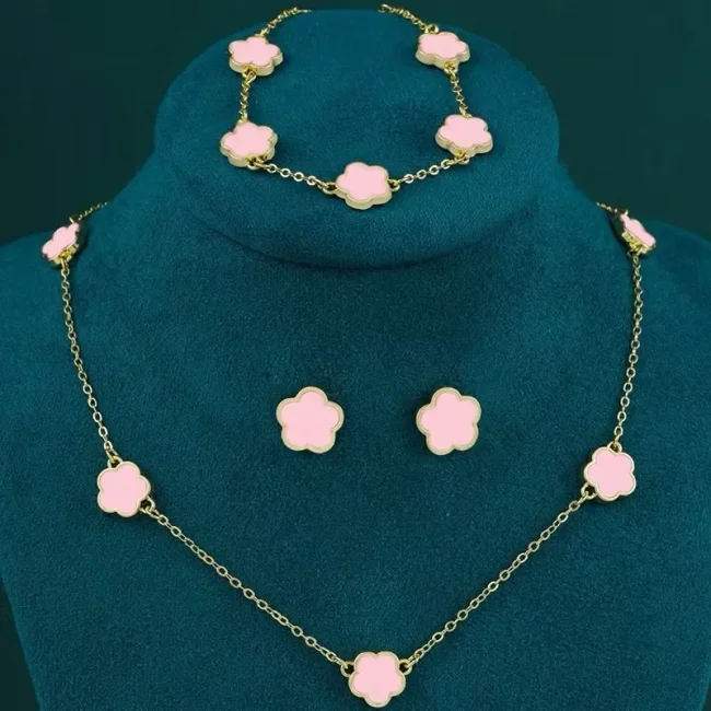 Lucky Five-petal Flower Five-leaf Clover Bracelet Earrings Necklace Three-piece set for woman Stylish Accessories Party Jewelry 5