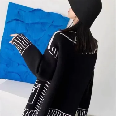 Knitted Spell Color Cardigan Coat Autumn and Winter Black and White Silhouette Loose Lazy Cardigan Coat Knitted Top Woman 4