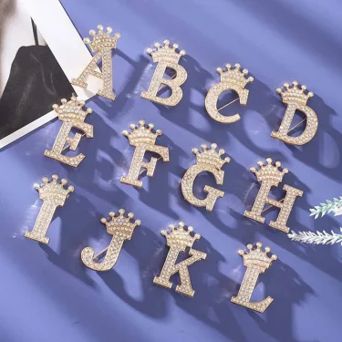 Fashion Crown 26 Initial Letters A To Z Crystal Rhinestone Brooch Pins For Women Wedding Dress Lapel Collar Pin Jewelry Brooches 2
