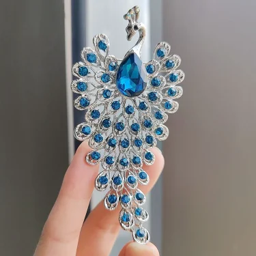 Chunky Luxury Creative Colorful Rhinestone Peacock Brooches For Women Men Crystal Bird Animal Clothing Pins Party Jewelry 6
