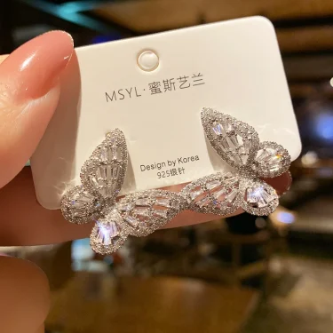 2023 New Butterfly Zircon Earrings Women's Korean Luxury Jewelry Literary Style Earrings Net Red Temperament Simple New Earrings 2
