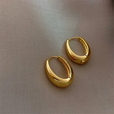 LATS 2024 Hot Sale Fashion Metal Drop Earrings for Woman Vintage Hoop Earring Trend Classic Party Wedding Pendant Jewelry Gift 1