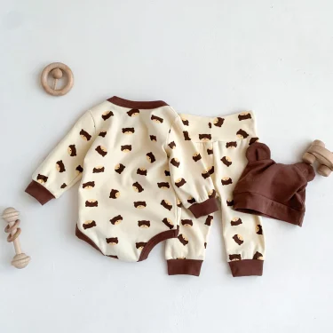 Spring Baby Boys Girls Clothes Cotton Long Sleeved Top + Pant + Hat Three Piece Set Baby 0-2 Years Old Newborn Suit 4
