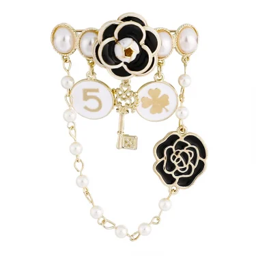 Luxury Lady Camellia Pearl Chain Brooch ​Clover Accessory Wedding Decorations Souvenir Gifts 5