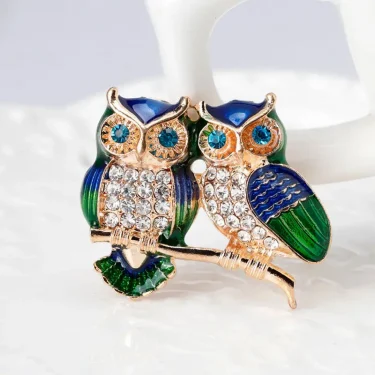 Creative Cartoon Cute Owl Brooch Unisex Fashion Delicate Color Rhinestone Temperament Blue Women Brooches Pin Accessories 1