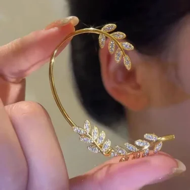 Exquisite Sparkling Zircon Leaves Ear Cuff Stud Earring for Women Silver Color Cubic Zirconia Earrings Party Jewelry 3