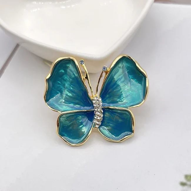 New Cute Vivid Flying Bird Brooch Ladies Animal Hummingbird Phoenix Pigeon Crane Flamingo Pin Buckle Party Leisure 2