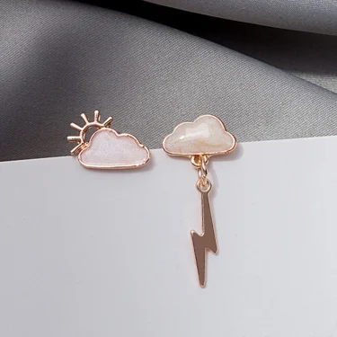 Korean Style Trend Earrings Creative Retro Cloud Lightning Asymmetric Dangle Earring Girl Wedding Party Sweet Jewelry Gifts 1
