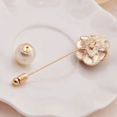 Camellia pin brooch Black White Flower Rose Pearl Female Brooches Accessories 2
