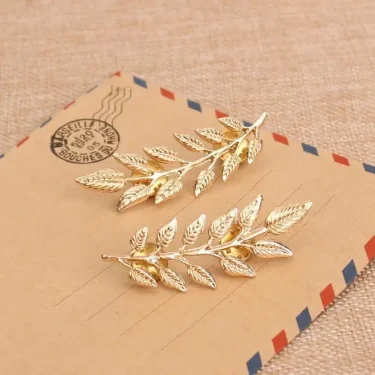 Unisex Simple Brooch Chic Leaf shape shirt sweater Collar Lapel Pin clothing accessories brooch jewelry 4