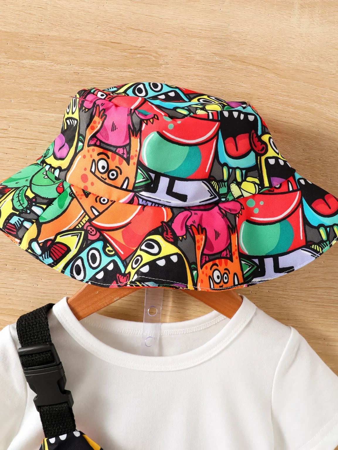 Baby Boys Summer Fashion Funny Four-Piece Pure White T-Shirt Top Cartoon Monster Print Straddle Bag Pocket Pants Sunscreen Hat 3